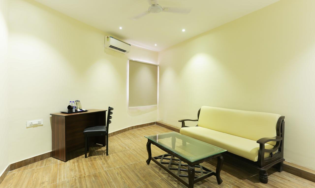 Fabexpress Golden Tulipz Hotell Mumbai Eksteriør bilde